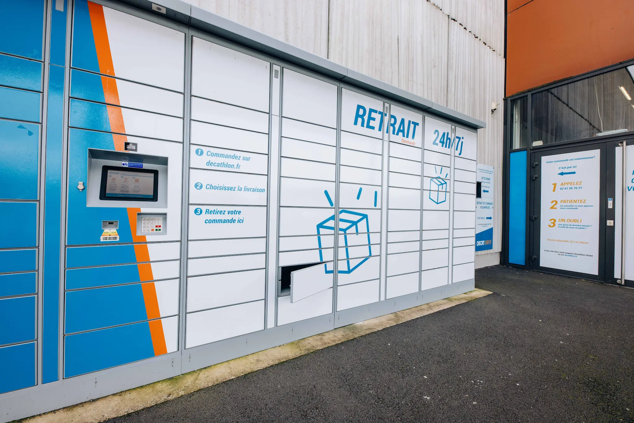 Borne de retrait Decathlon Cholet l'Autre Faubourg