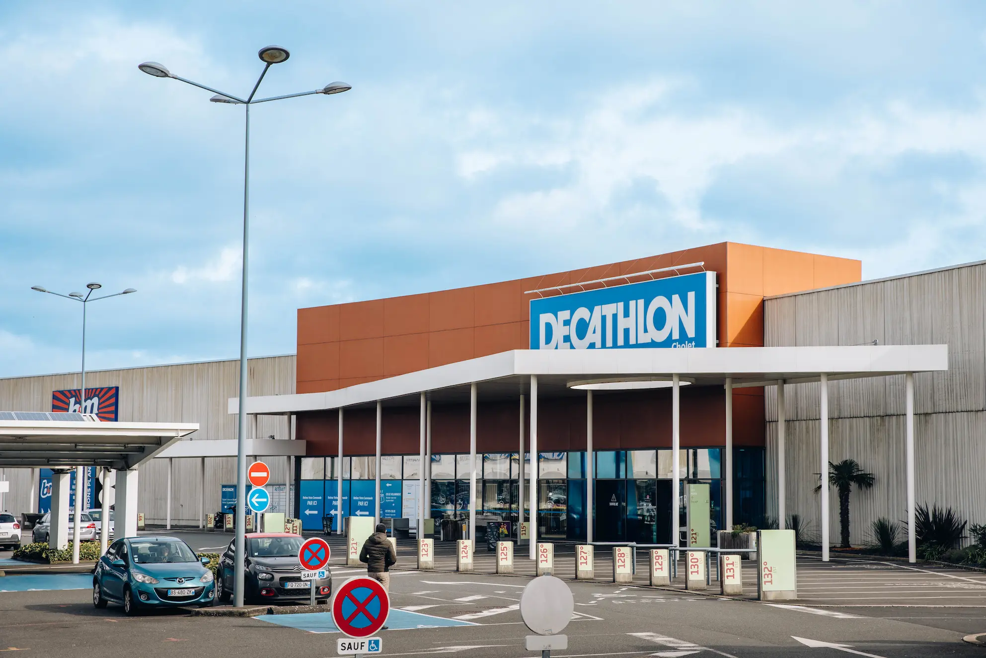 Enseigne Decathlon Cholet l'Autre Faubourg
