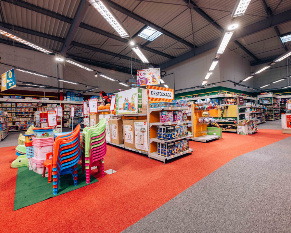 Enseigne King Jouet L'Autre Faubourg CHOLET
